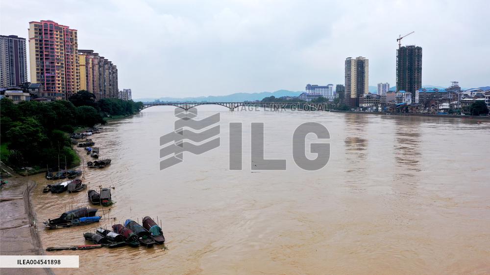 Flood Peak in Rong'an