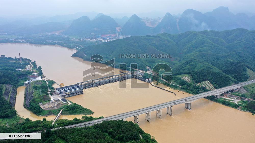 Flood Peak in Rong'an