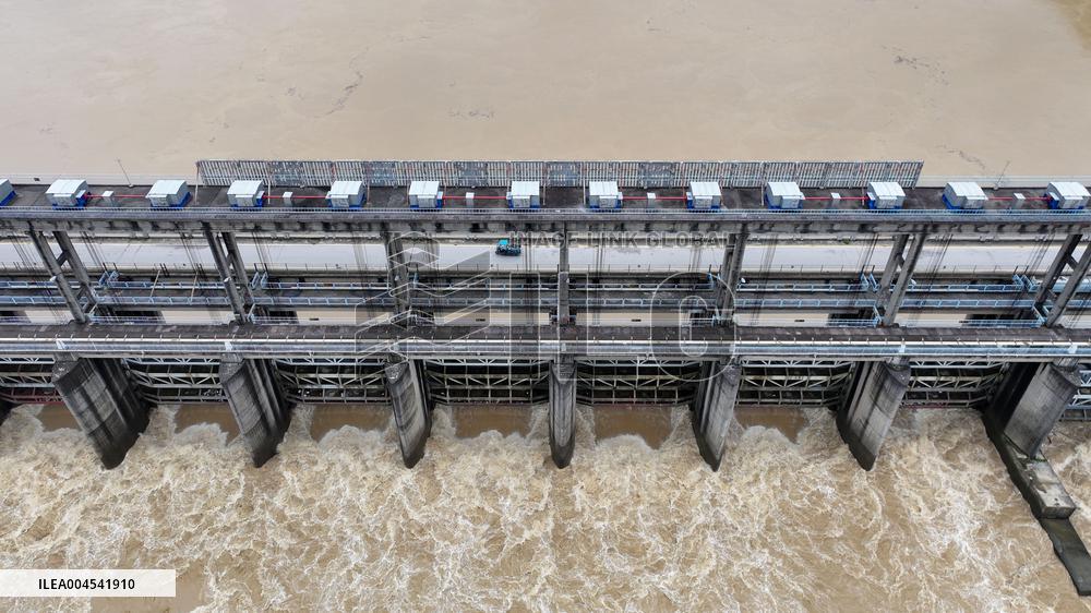 Flood Peak in Rong'an