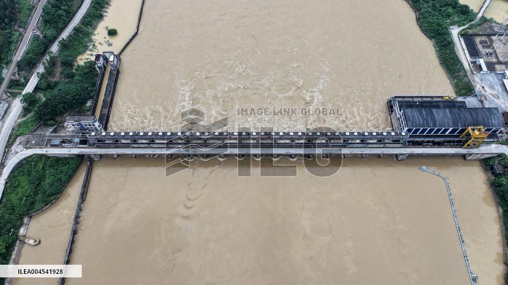 Flood Peak in Rong'an