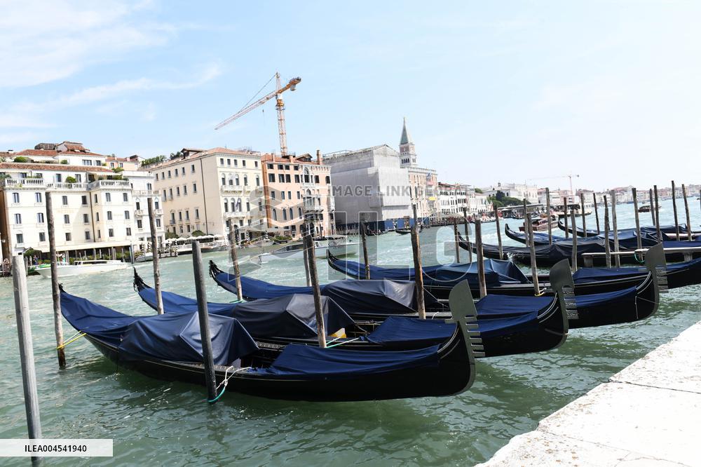 Illustration of A Condole Parking Lot - Venice