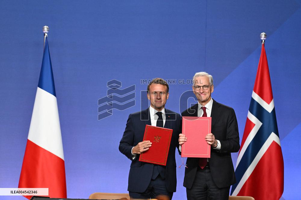 President Macron s Official Visit To Norway - Accords Signature
