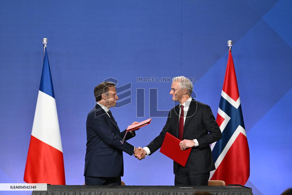 President Macron s Official Visit To Norway - Accords Signature