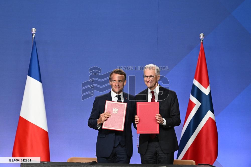 President Macron s Official Visit To Norway - Accords Signature