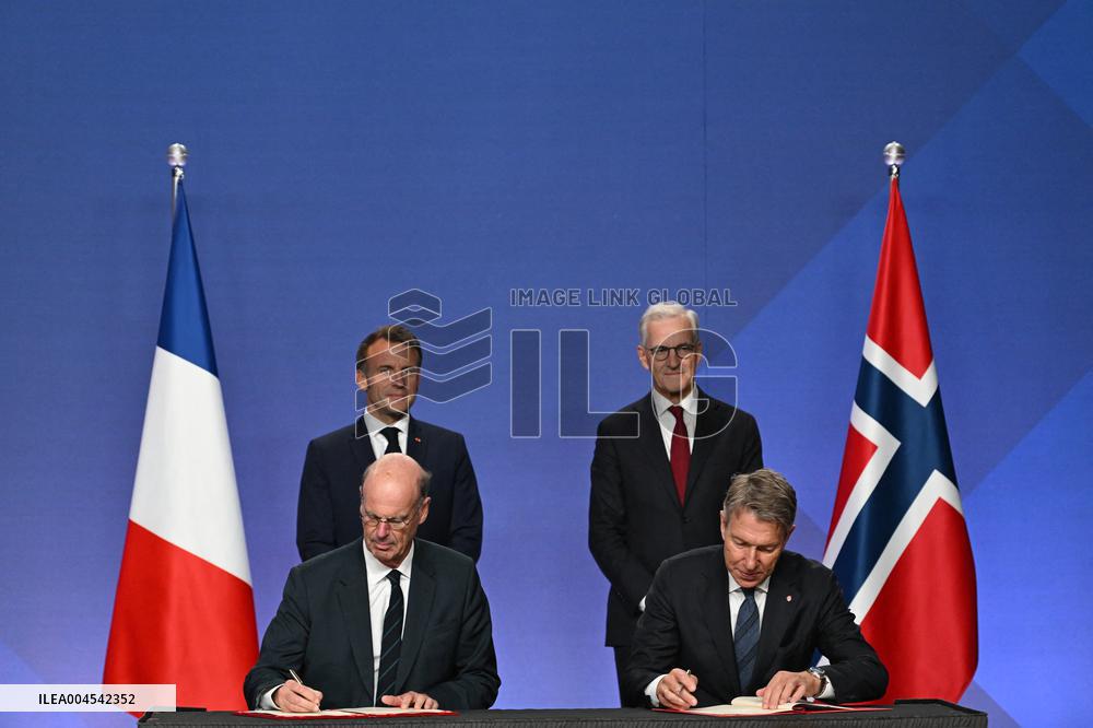 President Macron s Official Visit To Norway - Accords Signature