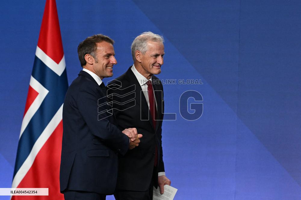 President Macron s Official Visit To Norway - Accords Signature