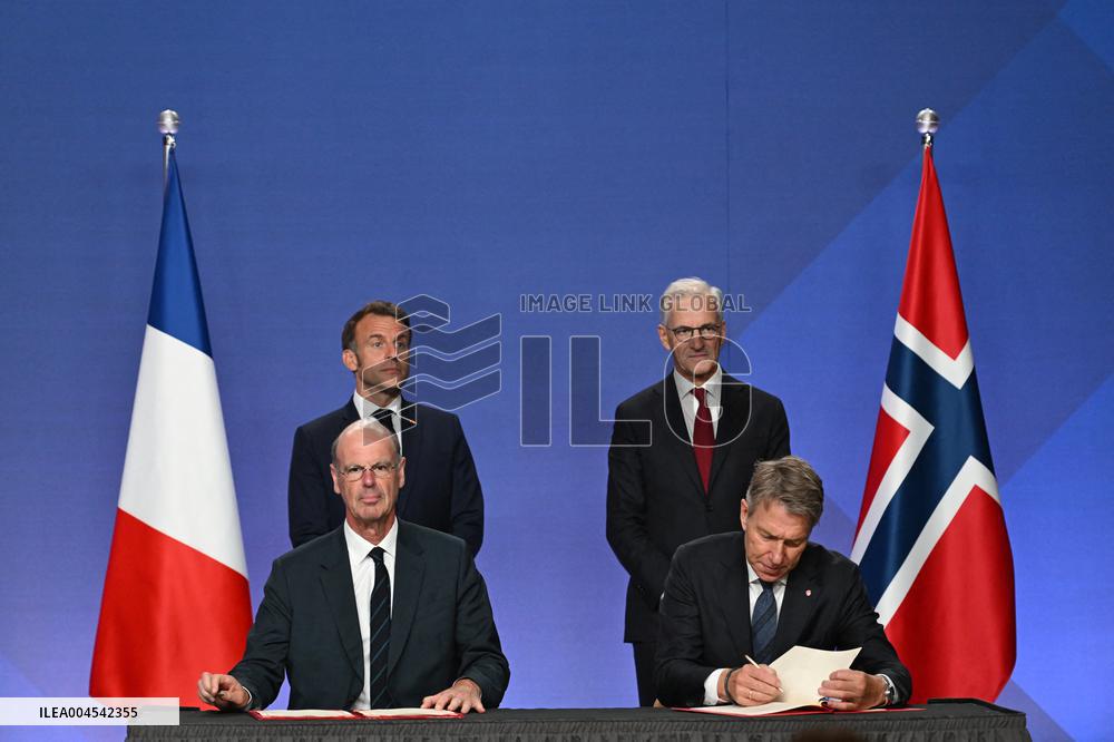 President Macron s Official Visit To Norway - Accords Signature