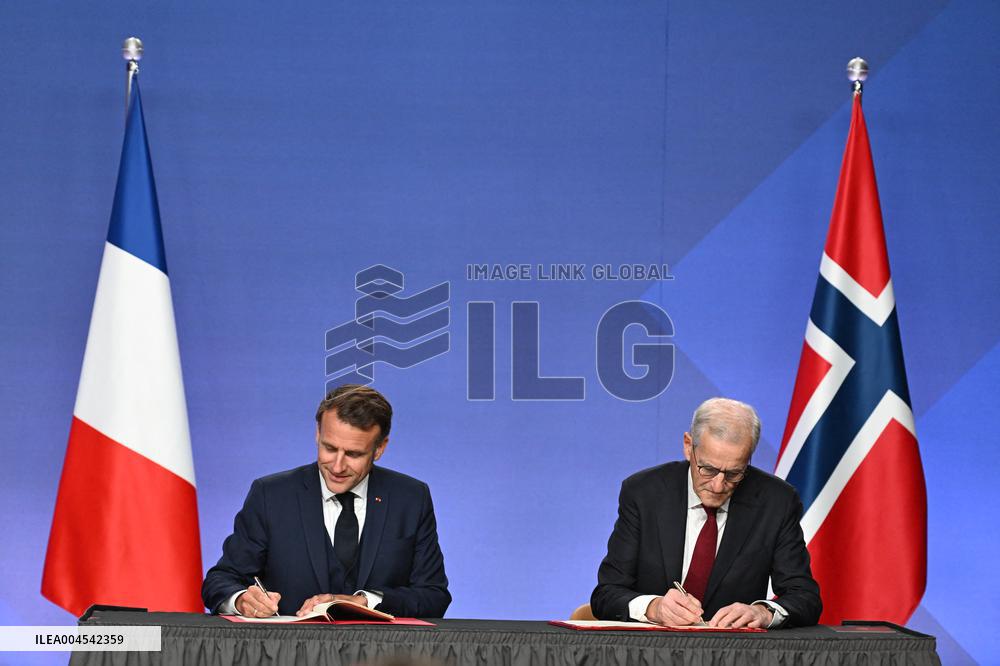 President Macron s Official Visit To Norway - Accords Signature