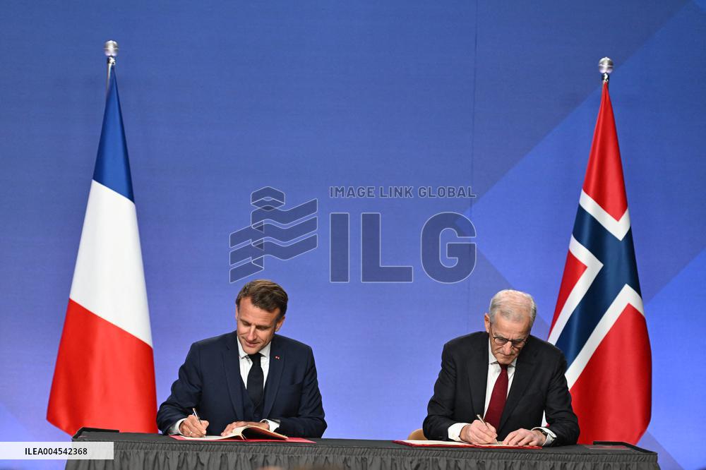 President Macron s Official Visit To Norway - Accords Signature