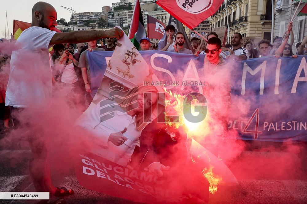 Protest March to the American Consulate - Naples