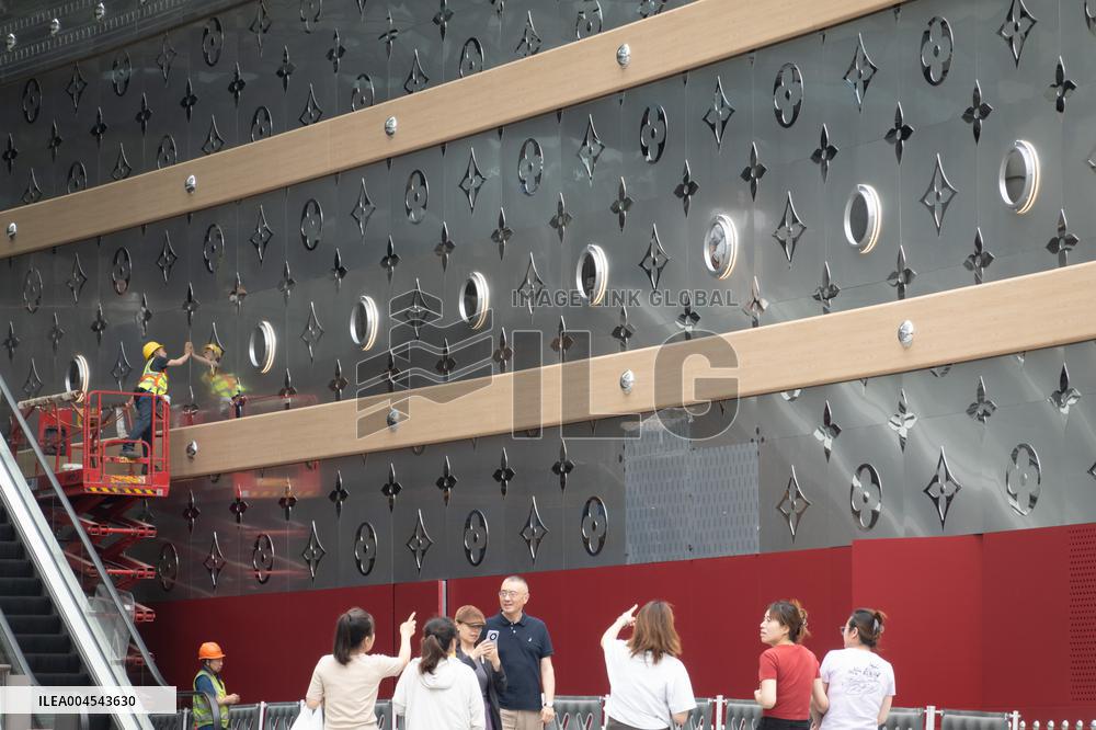 World Largest LV Brand House Construction in Shanghai