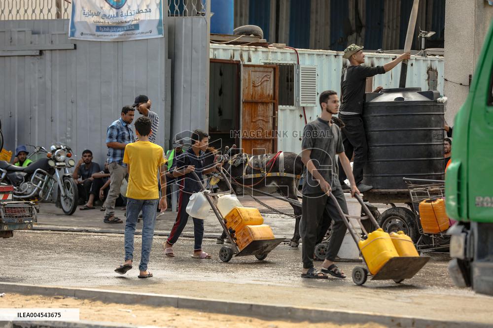 Humanitarian Crisis Continues - Gaza