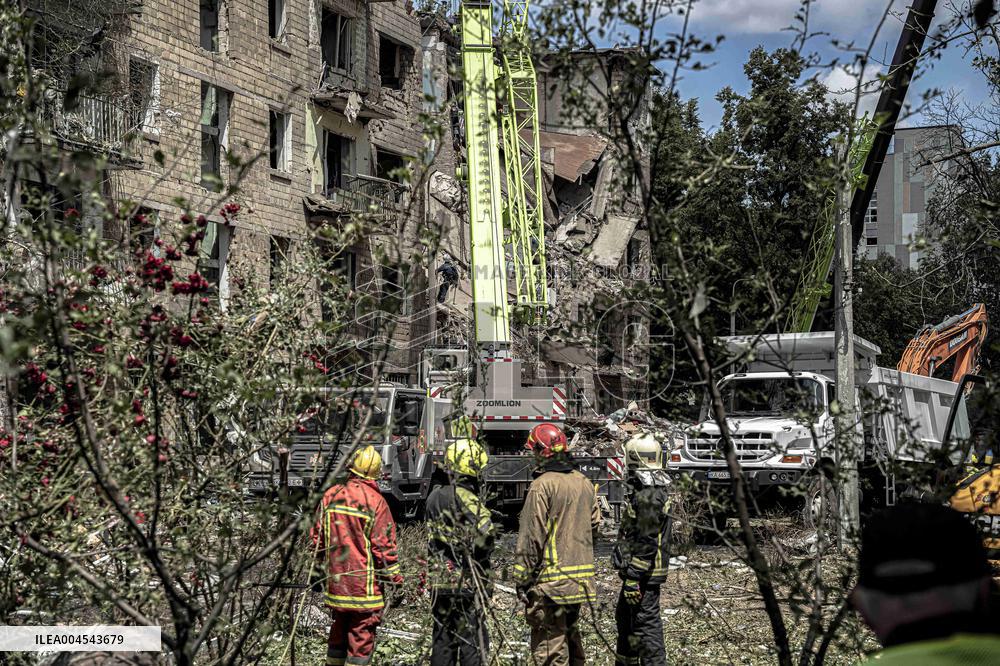 Russia Hits Civilian Infrastructure - Kyiv