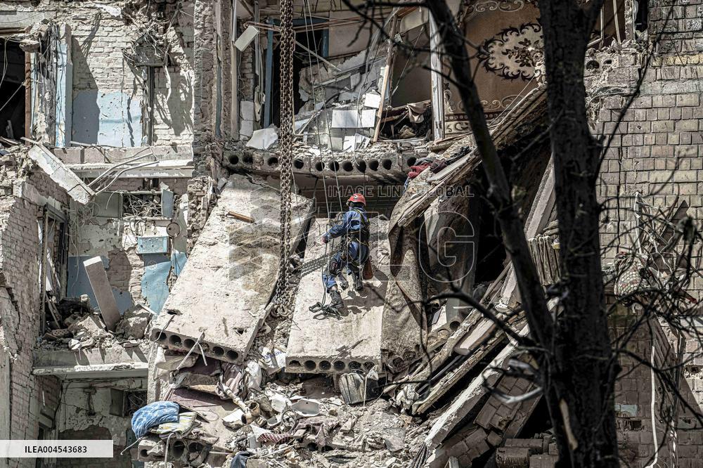 Russia Hits Civilian Infrastructure - Kyiv