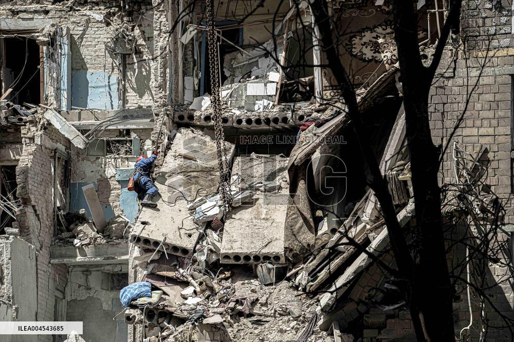 Russia Hits Civilian Infrastructure - Kyiv