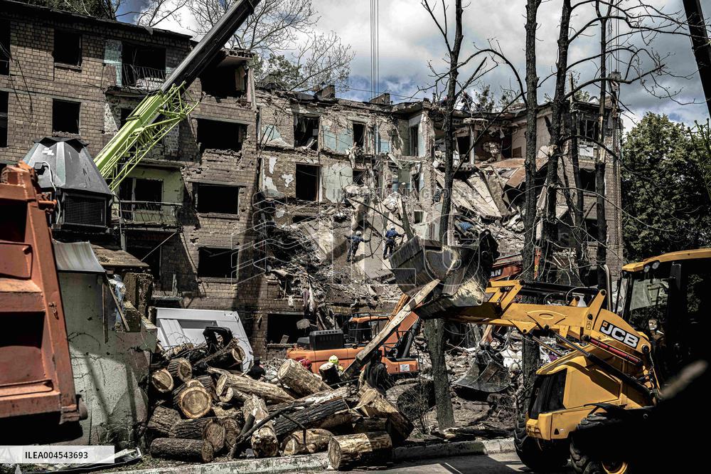 Russia Hits Civilian Infrastructure - Kyiv