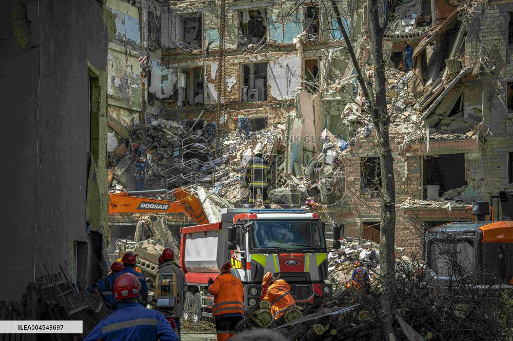 Russia Hits Civilian Infrastructure - Kyiv