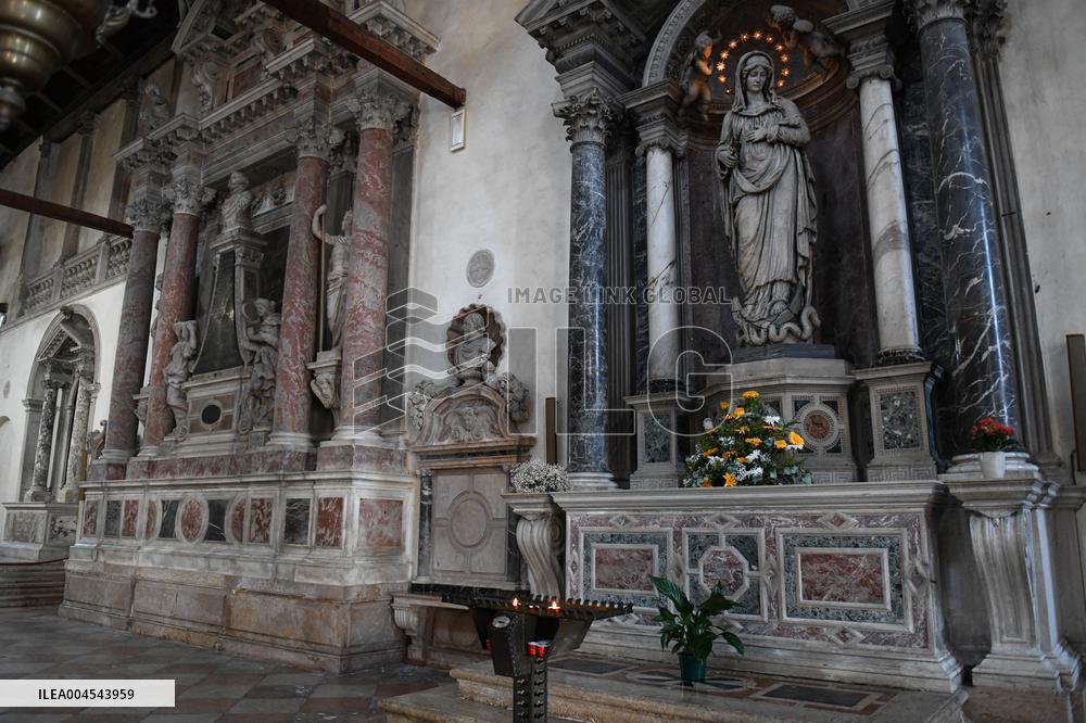 Bezos Wedding Preparations - Venice