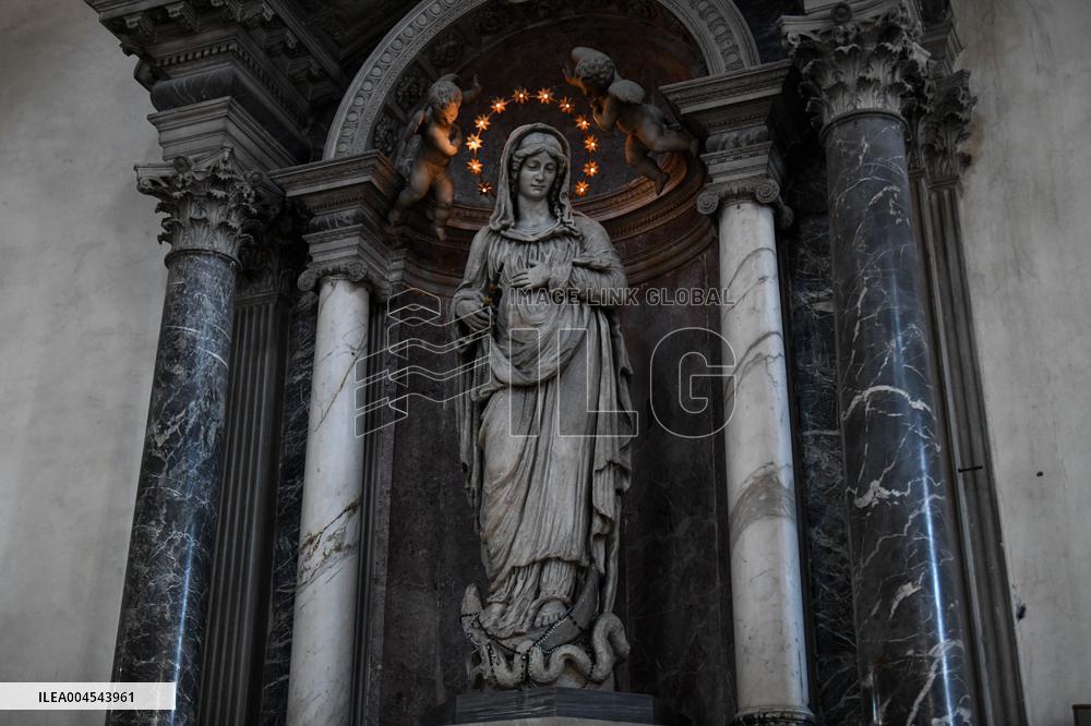 Bezos Wedding Preparations - Venice