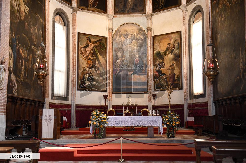 Bezos Wedding Preparations - Venice