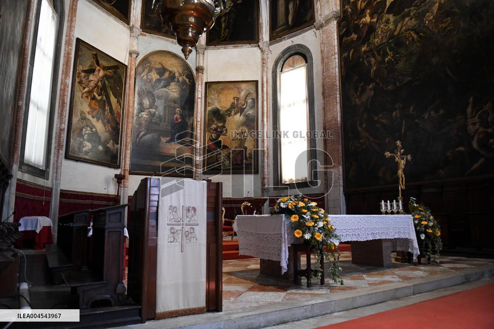 Bezos Wedding Preparations - Venice