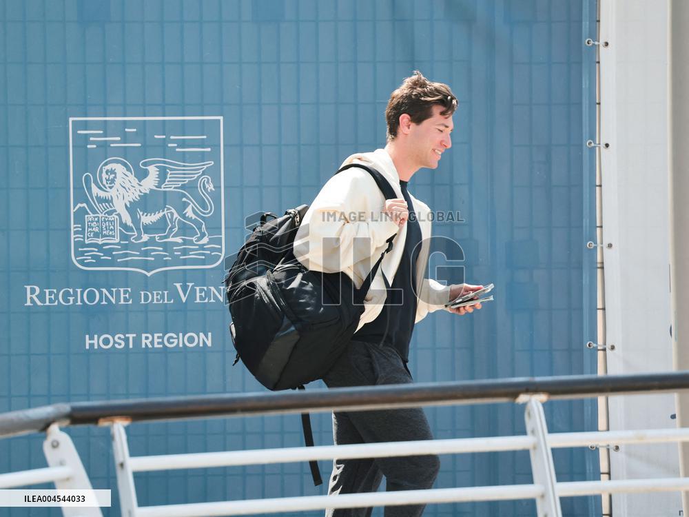 Venice, arrivals at the airport -