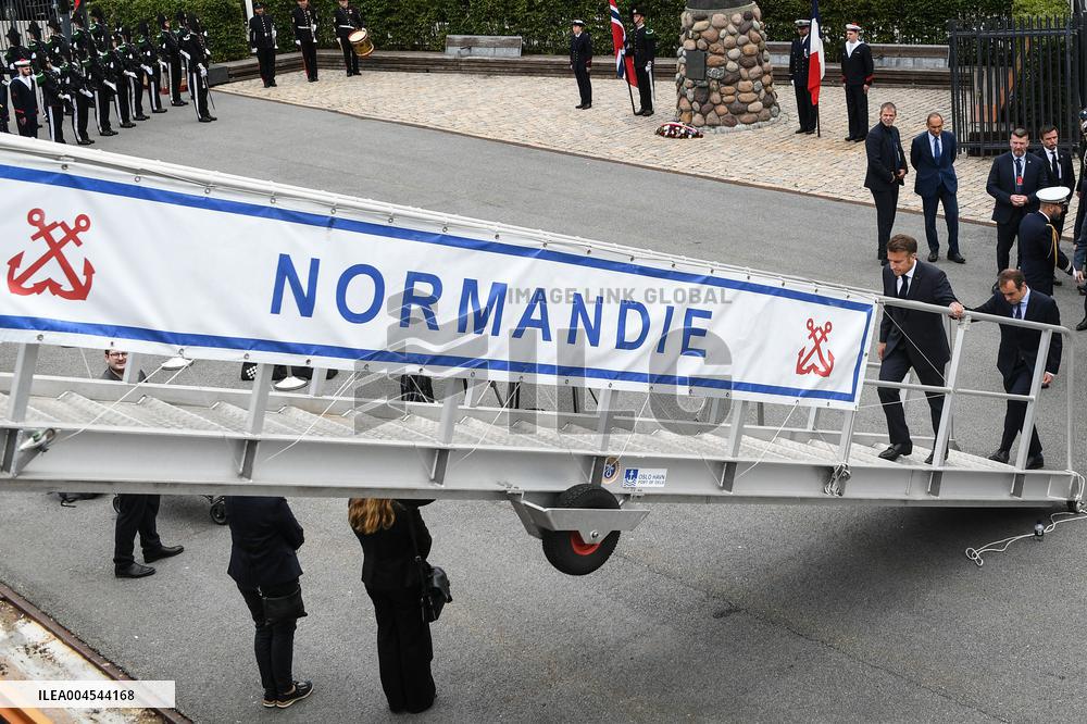 Emmanuel Macron at wreath-laying ceremony in Oslo FA