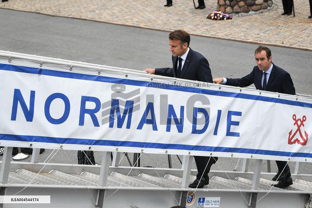 Emmanuel Macron at wreath-laying ceremony in Oslo FA