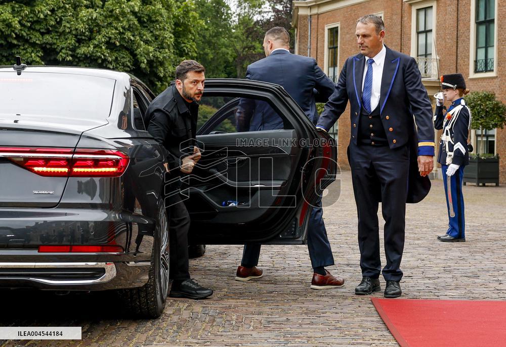 President Zelensky Meets King Willem-Alexander - The Hague
