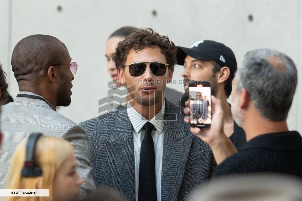 Men's Spring 2026 - Frontrow NB