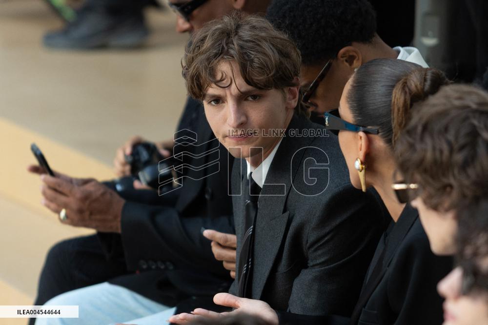 Men's Spring 2026 - Frontrow NB