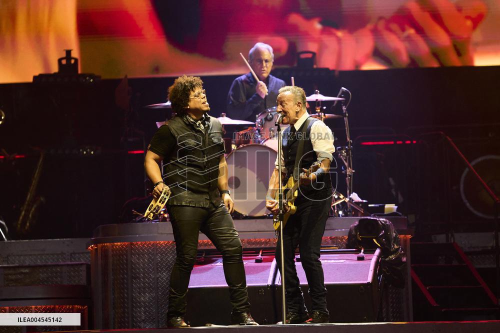 Bruce Springsteen In Concert - Spain