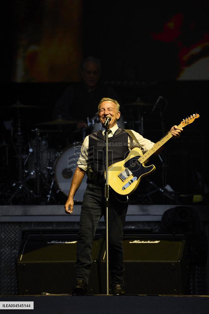 Bruce Springsteen In Concert - Spain