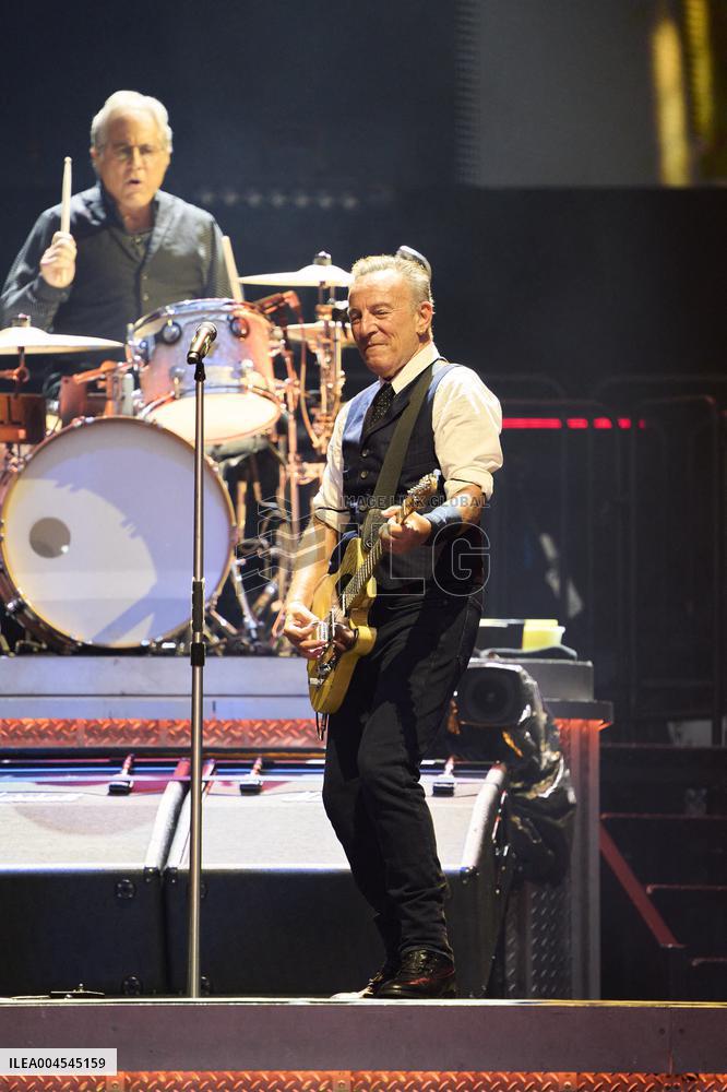 Bruce Springsteen In Concert - Spain