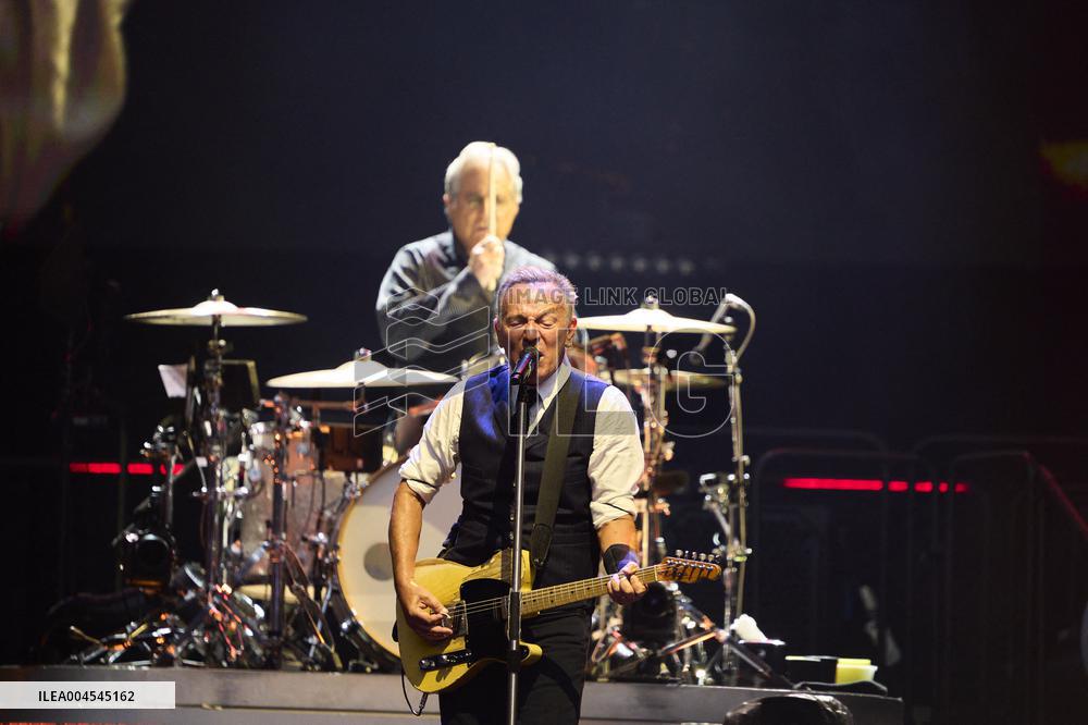 Bruce Springsteen In Concert - Spain