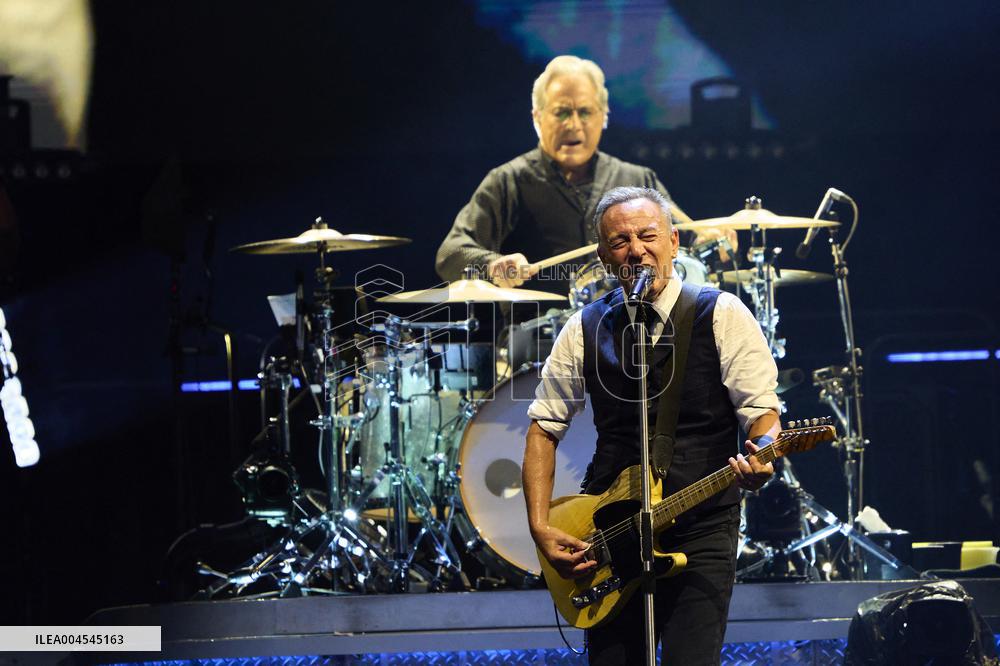 Bruce Springsteen In Concert - Spain