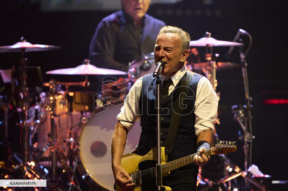 Bruce Springsteen In Concert - Spain