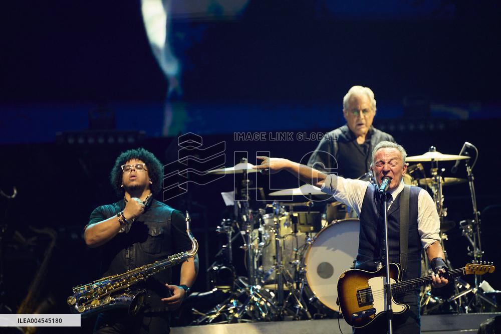 Bruce Springsteen In Concert - Spain