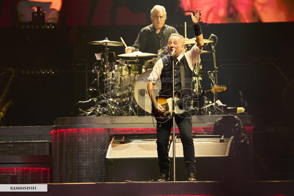 Bruce Springsteen In Concert - Spain