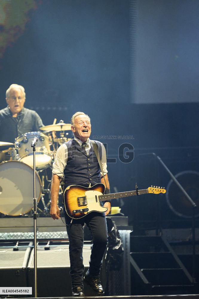 Bruce Springsteen In Concert - Spain