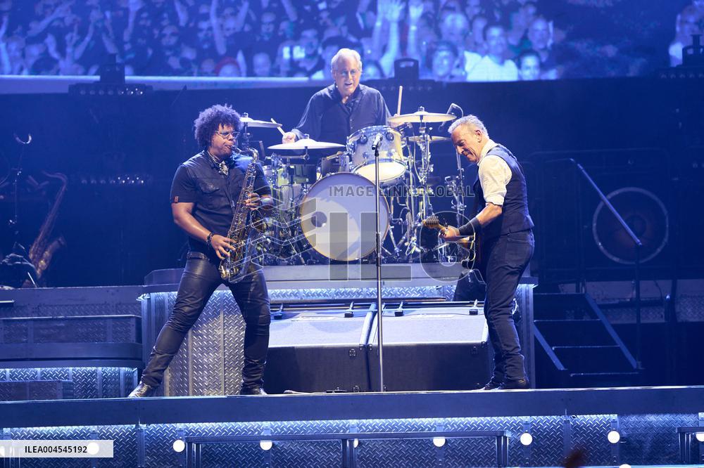 Bruce Springsteen In Concert - Spain