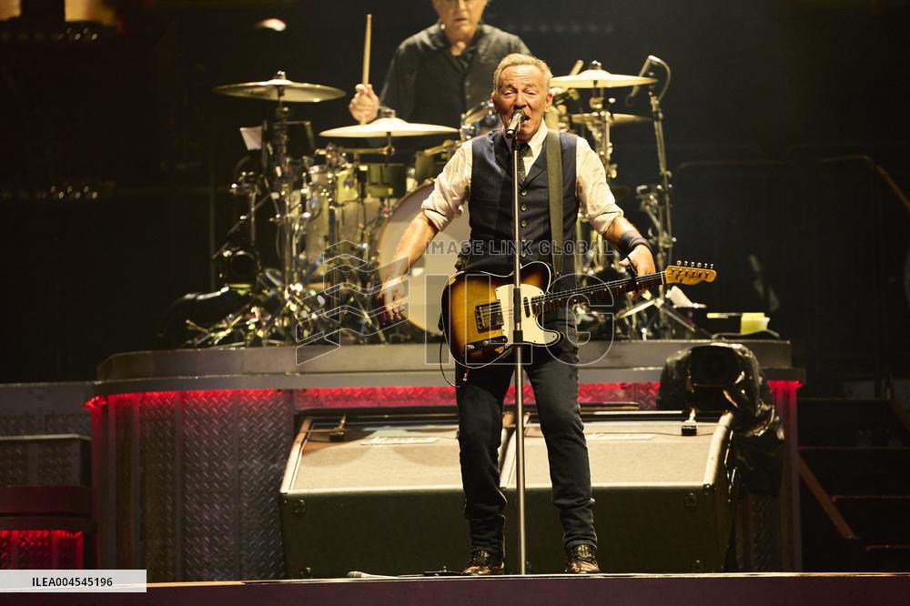 Bruce Springsteen In Concert - Spain