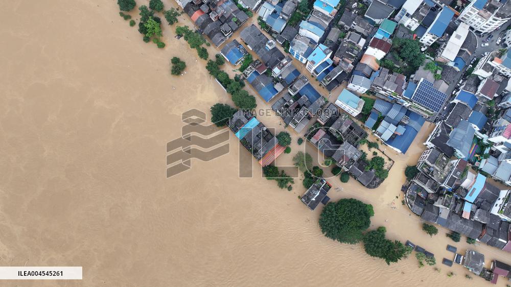 Flood in Rong'an