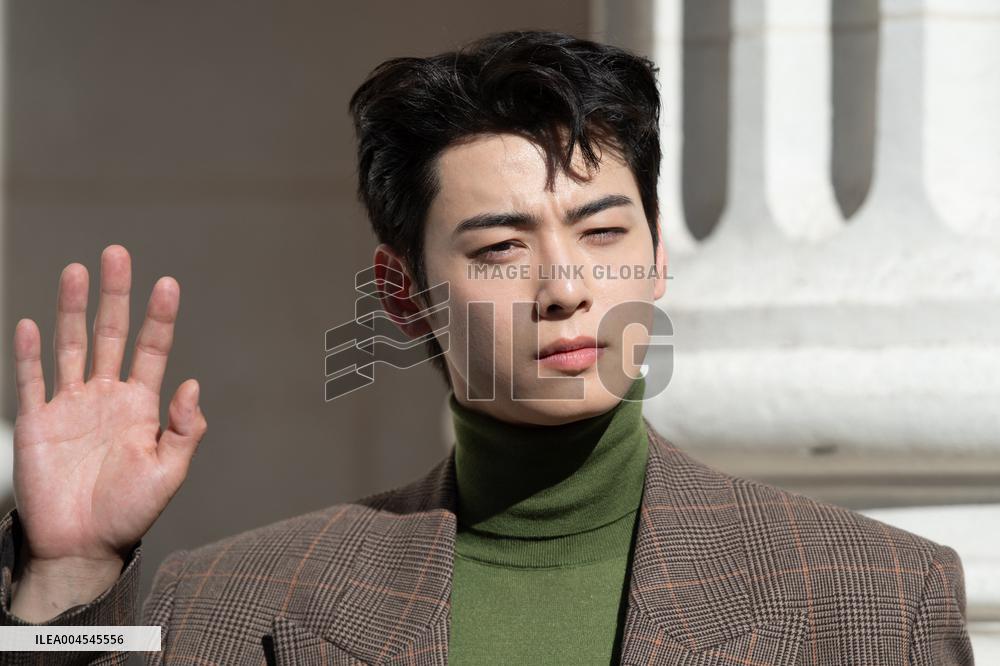 Yves Saint Laurent Photocall