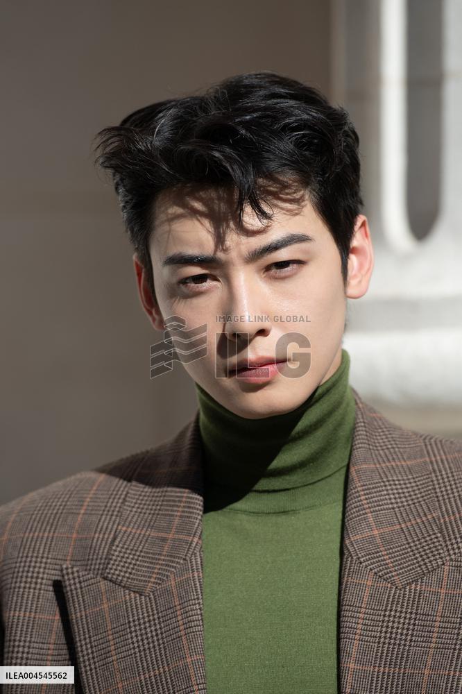 Yves Saint Laurent Photocall