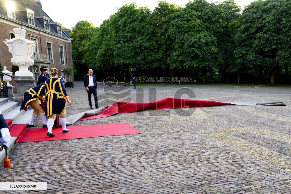 NATO Summit - Arrival of Guests for Dinner at Huis ten Bosh Palace, Den Haag, The Netherlands