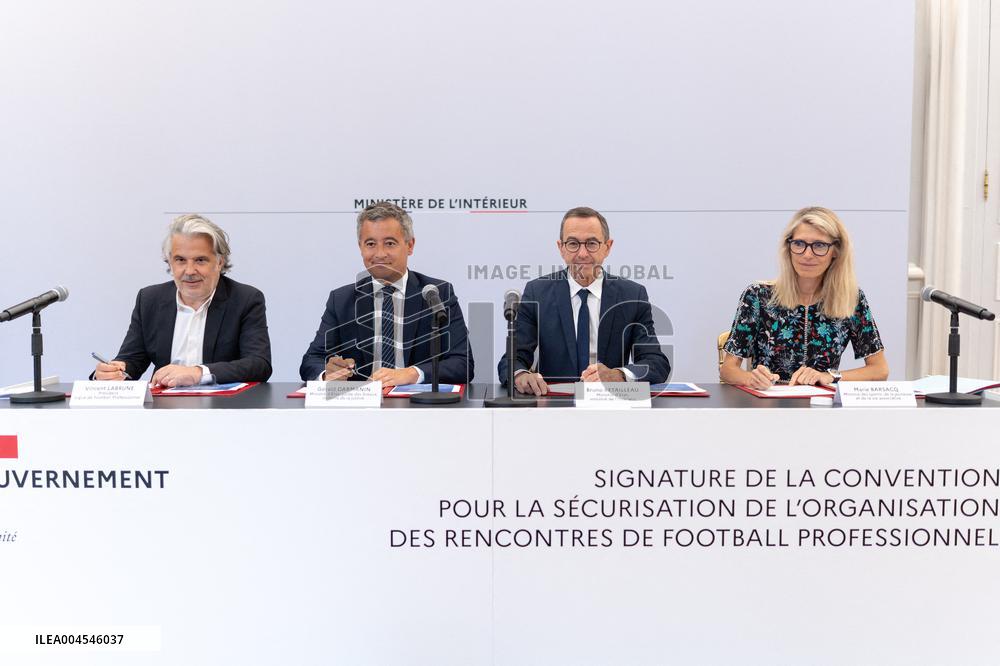 Signing of the agreement between the French government and the Professional Football League (LFP) - Paris AJ