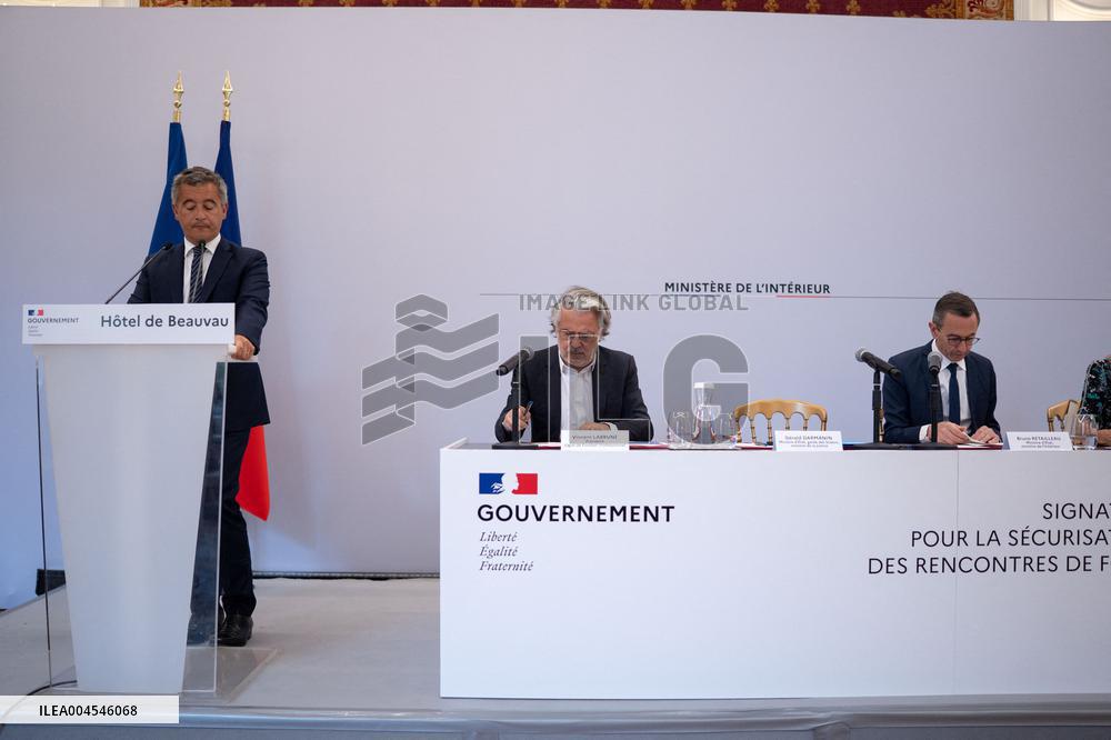 Signing of the agreement between the French government and the Professional Football League (LFP) - Paris AJ