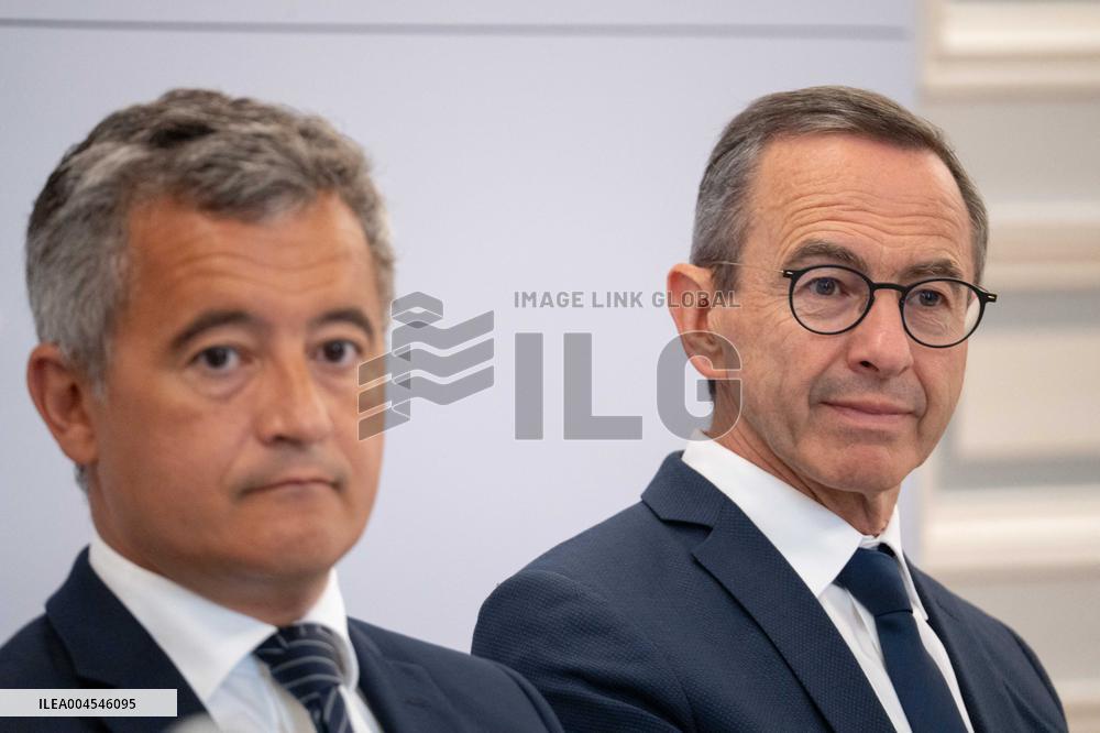 Signing of the agreement between the French government and the Professional Football League (LFP) - Paris AJ