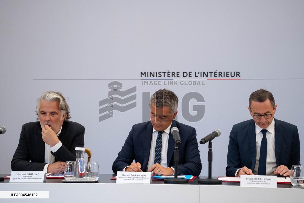 Signing of the agreement between the French government and the Professional Football League (LFP) - Paris AJ